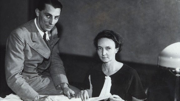 Irène Joliot-Curie und Frédéric Joliot-Curie, 1935