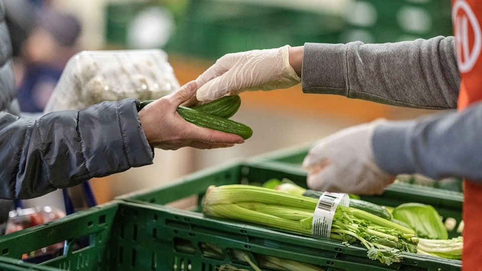 Tafeln In Sachsen-Anhalt: Was Engpässe Bei Spenden Und Lebensmitteln ...