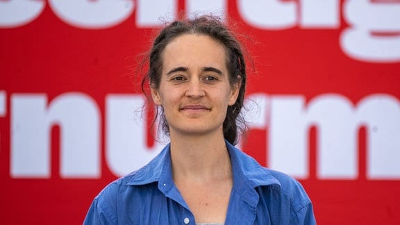 Carola Rackete, Kandidatin der Partei Die Linke für die Europawahl