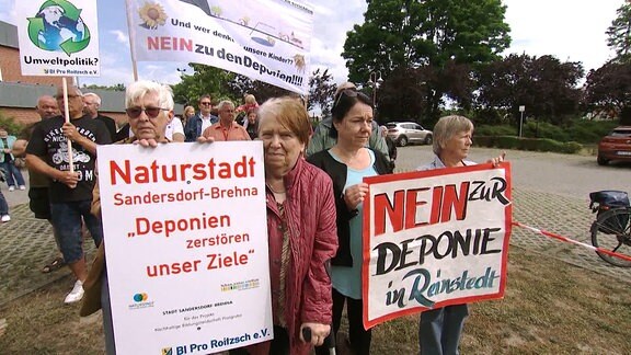 Demo gegen Deponie-Ausbau in Roitzsch