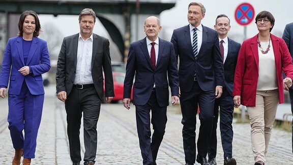 Norbert Walter-Borjans, Annalena Baerbock, Robert Habeck, Olaf Scholz, Christian Lindner, Volker Wissing und Saskia Esken, 2021