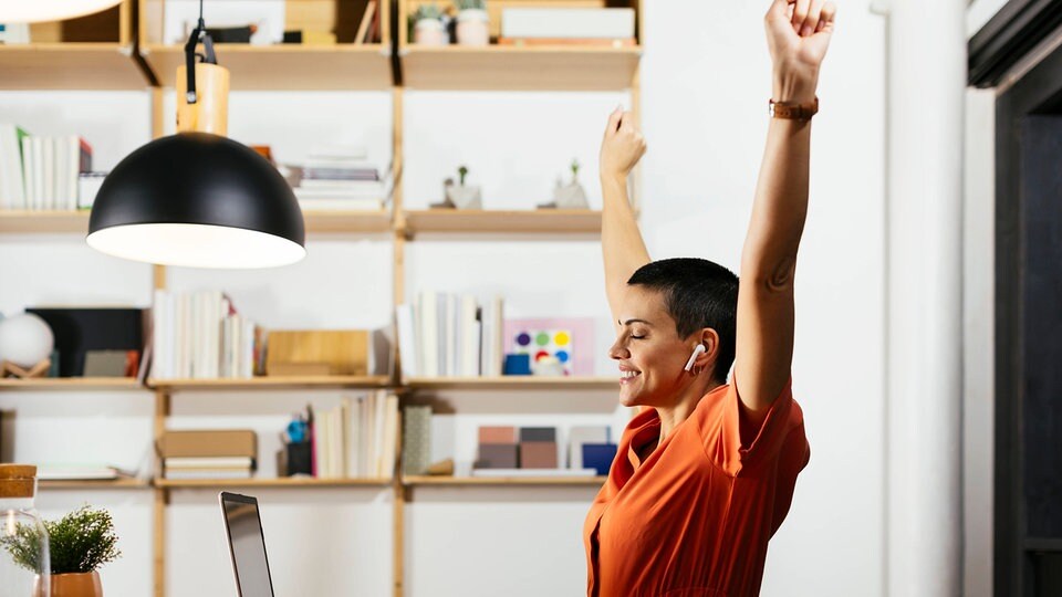 Forderungen nach einer Vier-Tage-Woche werden immer lauter, Studien aus Großbritannien etwa belegen deren Vorzüge wie mehr Produktivität und Motivation.