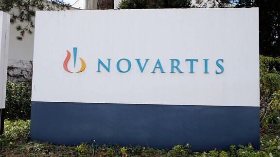 Firmenschild Novartis
