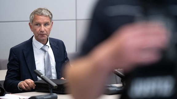 Björn Höcke, Vorsitzender der Thüringer AfD, während einer Gerichtsverhandlung