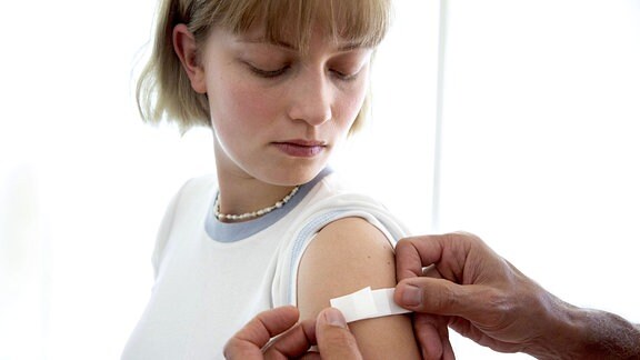 Impfung einer jungen Frau