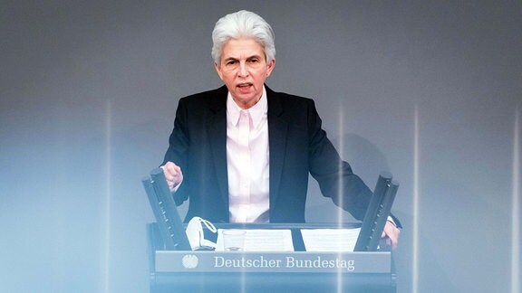 Marie-Agnes Strack-Zimmermann (fdp) während der Sitzung des Deutschen Bundestags am 26.03.2021. 