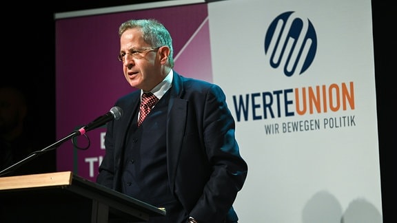 Hans-Georg Maaßen (WerteUnion) bei seiner Rede, wie er sich die Politikwende in Thüringen vorstellt.