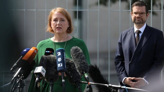 Familienministerin Lisa Paus und Justizminister Marco Buschmann äußern sich nach der Kabinettssitzung zum Selbstbestimmungsgesetz