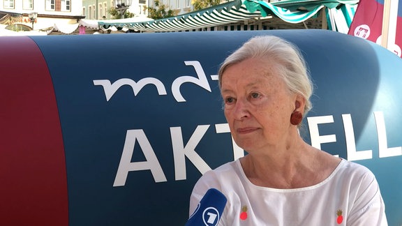 Helga Schönherr, Goldschmiedin, 75 Jahre