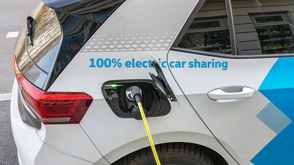 Elektroauto an der Ladestation