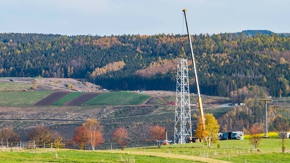 Bau eines neuen Mobilfunkmasts der Deutschen Telekom in Wildbach 