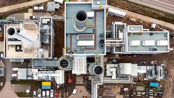 Luftaufnahme mit Drohne vom Gaskraftwerk für den Chemiepark Leuna