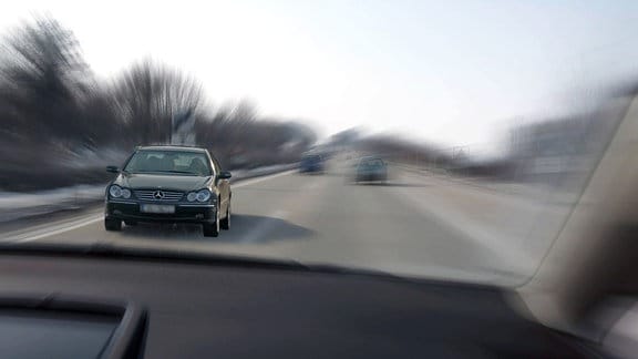 Geisterfahrer auf der Autobahn.