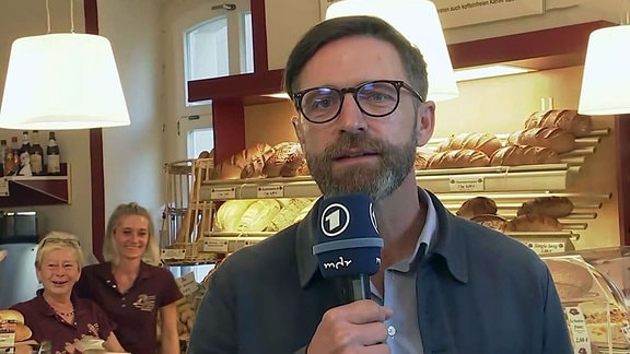 Reporter Olaf Nenninger, in der Bäckerei Rose in Weimar 