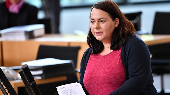 Die Abgeordnete Katharina König-Preuss (Die Linke) spricht im Thüringer Landtag. 2017