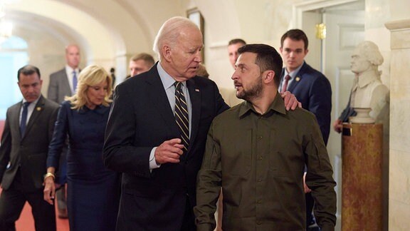 Präsident Wolodymyr Selenskyj trifft US Präsident Joe Biden im Weissen Haus.