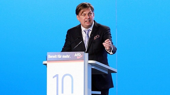Maximilian Krah hält eine Rede zur Vorstellung als Spitzenkandidat für die Europawahl auf AfD-Bundesparteitag