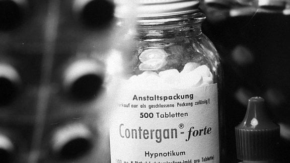 Contergan, in flüssiger Form und  als Tabletten