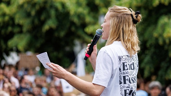 Carla Reemtsma während einer Rede