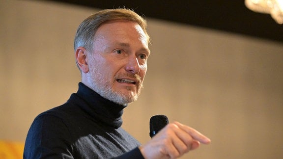 Christian Lindner, Bundesvorsitzender der FDP, spricht bei einem Wahlkampfauftritt der FDP Brandenburg im GINN Hotel-Berlin-Potsdam.