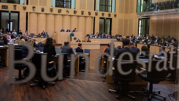 Blick in den Plenarsaal während der Sitzung im Bundesrat.