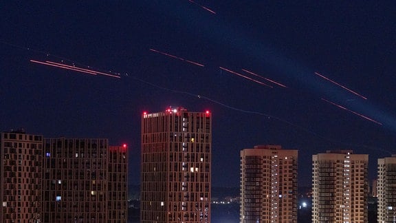 Drohnenangriff auf Kiew bei Nacht
