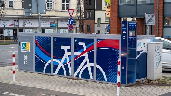Deinradschloss, abschliessbare Fahrradboxen, in der Nähe von ÖPNV Anbindungen, in Bochum