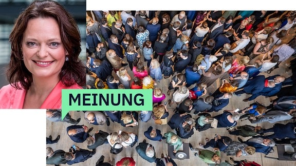 Abgeordnete stehen vor der „Nein“ Tür bei einem Hammelsprung zum Heranzitieren von Minister Habeck in der letzten Sitzung vor der Sommerpause im Bundestag.