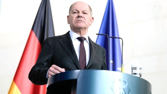 Bundeskanzler Olaf Scholz während Pressekonferenz.