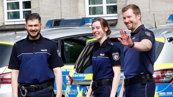 Made in Sachsen: Tausende Poloshirts für Polizei NRW