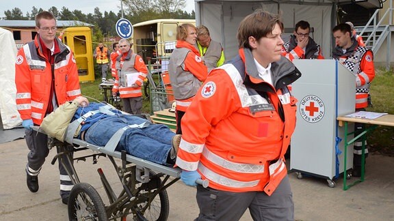 Rettungssanitäter Begrüßen Begrüßen PTBS-Anerkennung Als ...