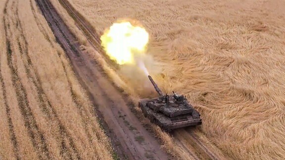 Ein russischer T-90M-Panzer bei Einsatz in Region Kupjansk.