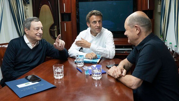 Premierminister Mario Draghi, Frankreichs Präsident Emmanuel Macron und Bundeskanzler Olaf Scholz.
