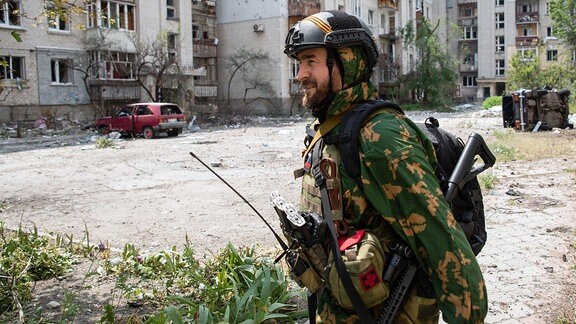 Tschetschenischer Elitesoldat der Russischen Garde in Sjewjerodonezk 