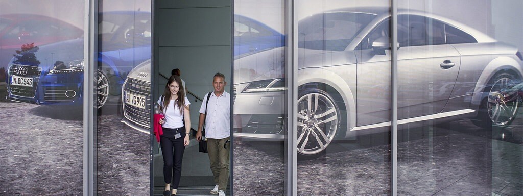 Erst Autos Jetzt Panzer Aus Ungarn Mdr De