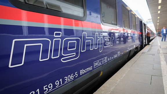 Ein Waggon des Nightjet der Österreichischen Bundesbahn mit dem neuen «Liegewagen comfort» steht bei einem Medientermin am Bahnhof Altona.