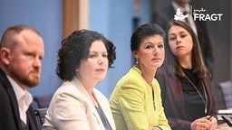 Mitglieder des Vereins «Bündnis Sahra Wagenknecht - Für Vernunft und Gerechtigkeit» bei einer Pressekonferenz