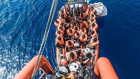 Ocean Viking: Flüchtlinge im Mittelmeer gerettet