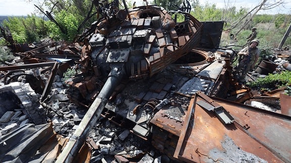 Zerstörter ukrainischer Panzer in der Donezk Region im August 2024