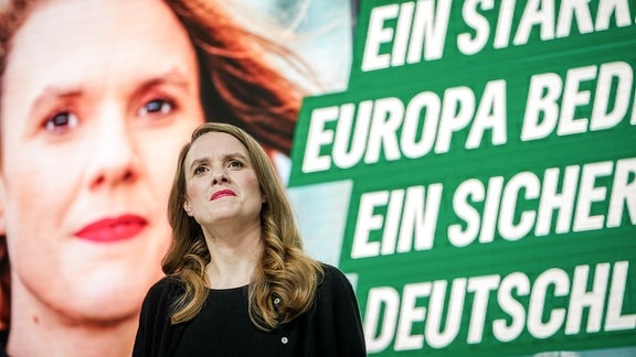 Die Spitzenkandidatin von Bündnis 90/Die Grünen Terry Reintke für die Europawahl stellt die Kampagne der Grünen vor.
