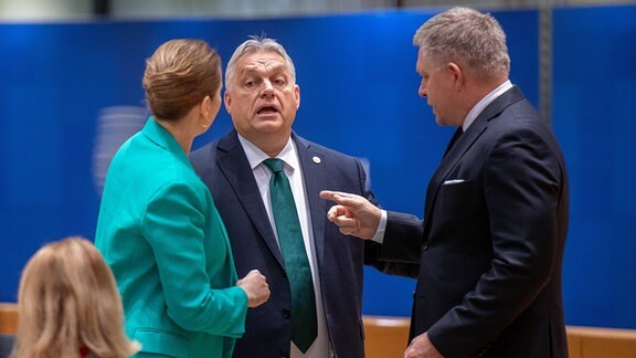 Ungarns Ministerpräsident Viktor Orban am runden Tisch eines neuen EU-Gipfels zum neuen Haushalt. 
