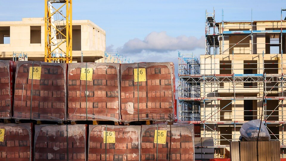 Trotz Wohnungsnot und Inflation: Bund will umweltfreundlicher bauen