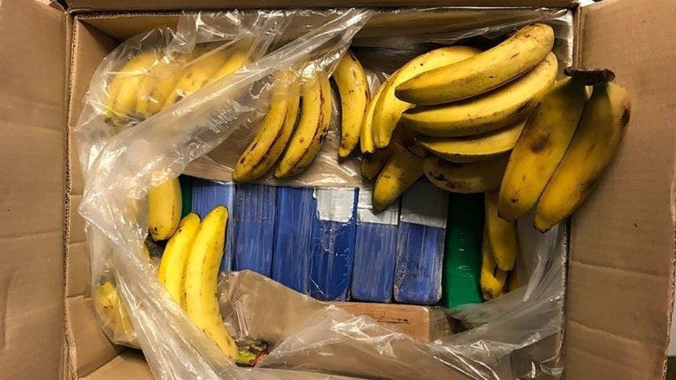 Nach mutmaßlichem Drogenfund: Lebensmittelhändler ruft Polizei zu ...
