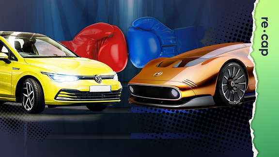 Ein gelber VW Golf und ein oranger Mercedes Vision stehen sich gegenüber. Dahinter schlagen ein roter und ein blauer Boxhandschuh gegeneinander. Das Bild symbolisiert den Kampf zwischen Verbrenner und E-Auto.