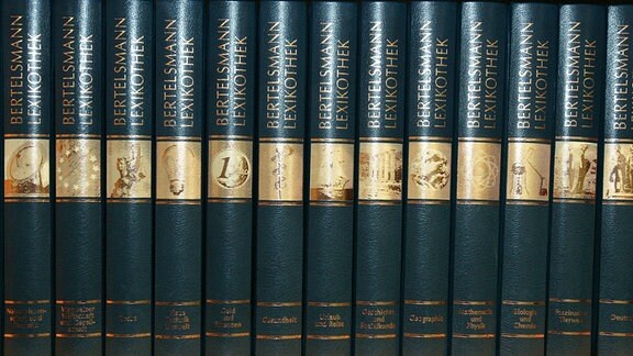 Buchrücken der Bertelsmann Lexikothek