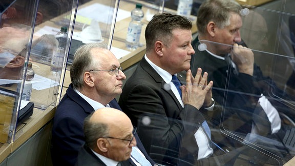 Siegfried Borgardt, Reiner Haseloff, Markus Kurze, Frank Bommersbach, während der Plenarsitzung des Landtages und Wahl des Ministerpraesideten, 2021