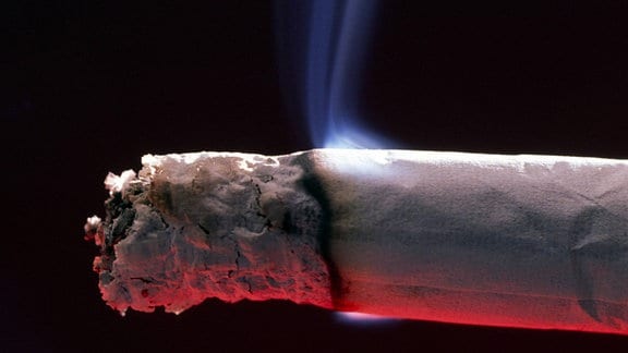 Brennende Zigarettenspitze