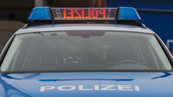 Blaulichtanlage eines Polizeiautos.