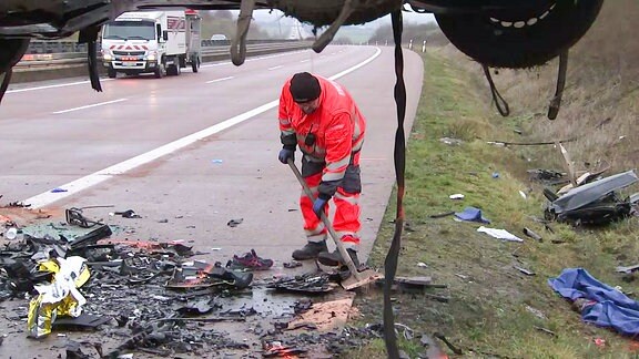 Unfall Auf A38 In Sachsen-Anhalt: Falschfahrer Benutzte Falsche ...