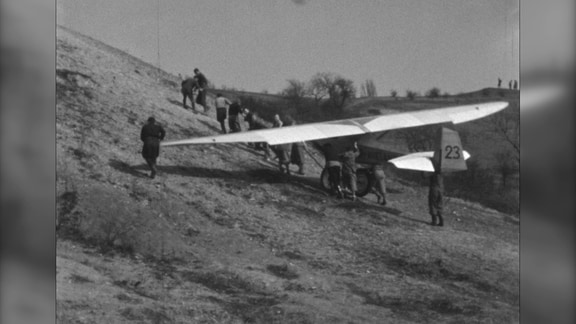 Archivbild vom Start eines Segelflugzeugs